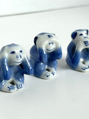 Blue and White Ceramic Monkey Figurine Set - Hear/See/Speak No Evil
